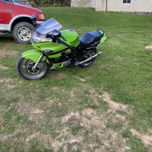 2000 zzr600