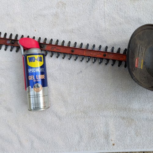 TRIM YOUR REPAIR COSTS WITH WD-40